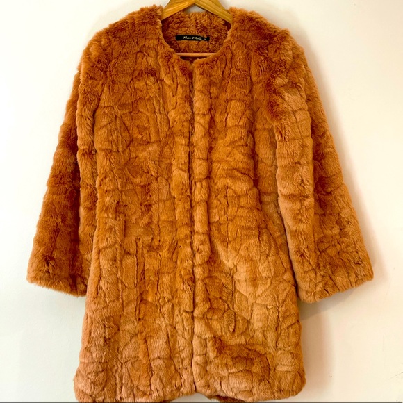 Fluffy Faux-Fur Miss Moda Coat - Picture 2 of 6